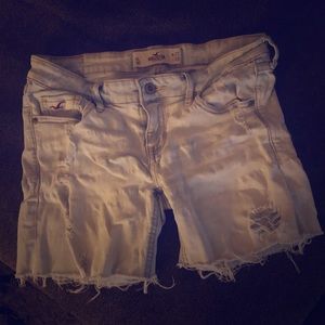 Hollister distressed cutoff bermuda shorts SIZE 5